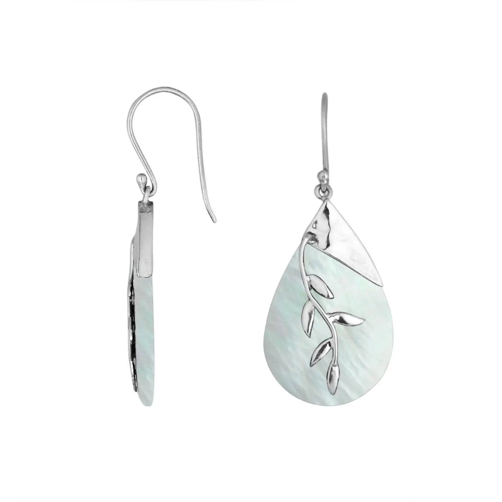 Sterling Silver Fancy Earring With White Shell